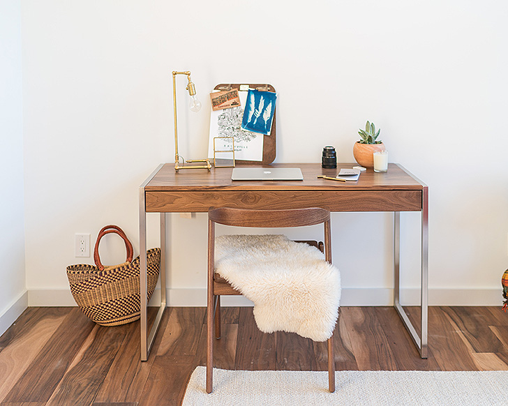 Basis desk and Jansen chair in Theron's office