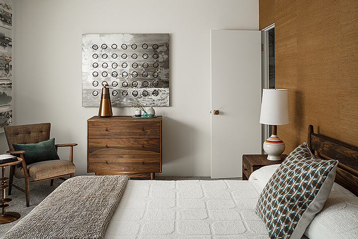 Guest bedroom inside the Modernism Week Showcase Home: The Gillman Residence